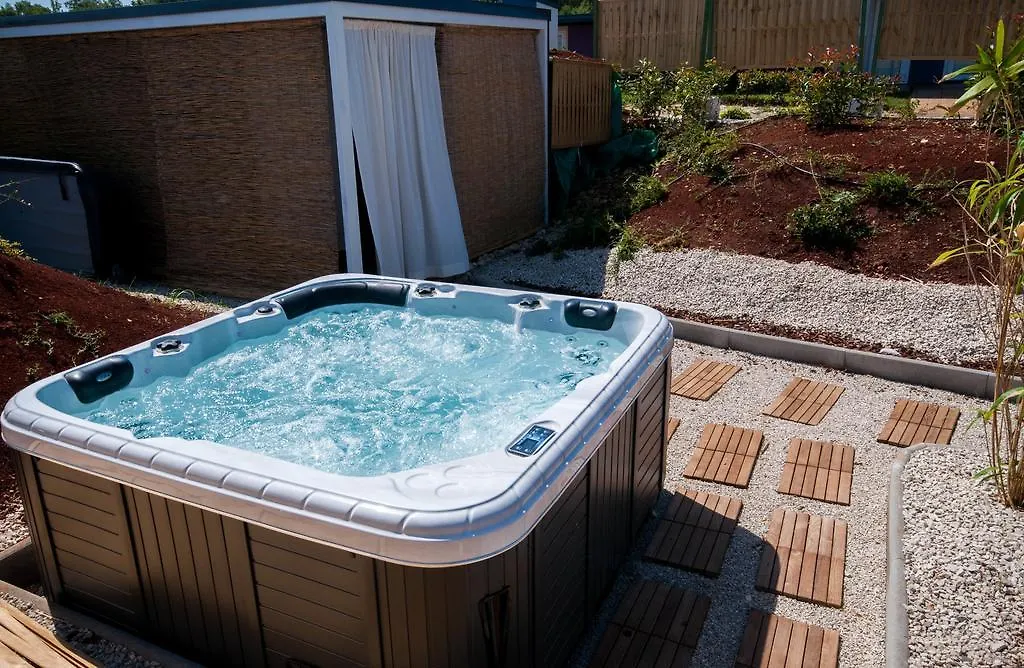 Feriepark Camping Adria Mobile Homes In Camping Kastanija Novigrad Istria
