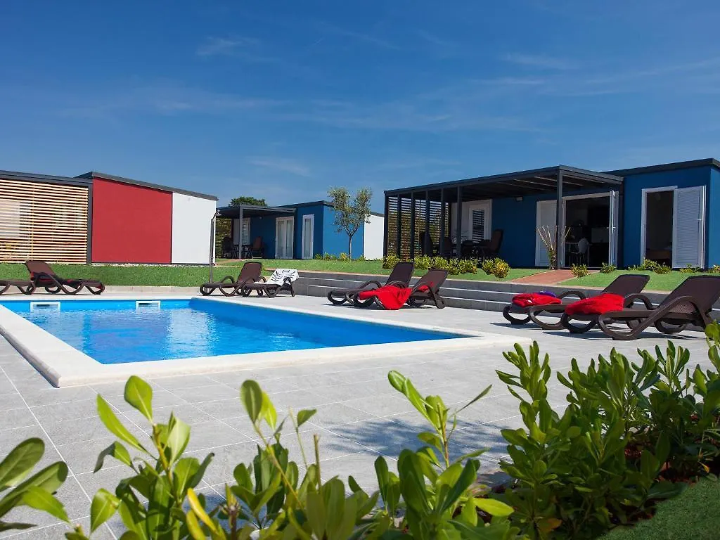 Camping Adria Mobile Homes In Camping Kastanija Novigrad Istria 4*,