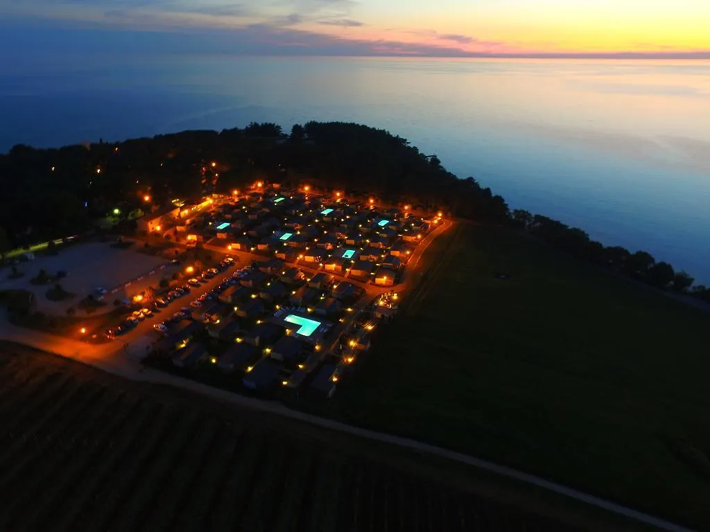 Feriepark Camping Adria Mobile Homes In Camping Kastanija Novigrad Istria