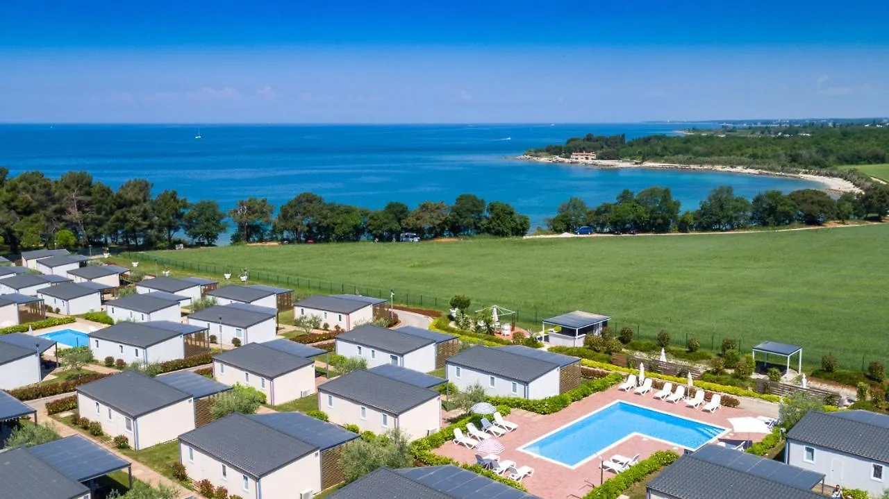 **** Feriepark Camping Adria Mobile Homes In Camping Kastanija Novigrad Istria Kroatien